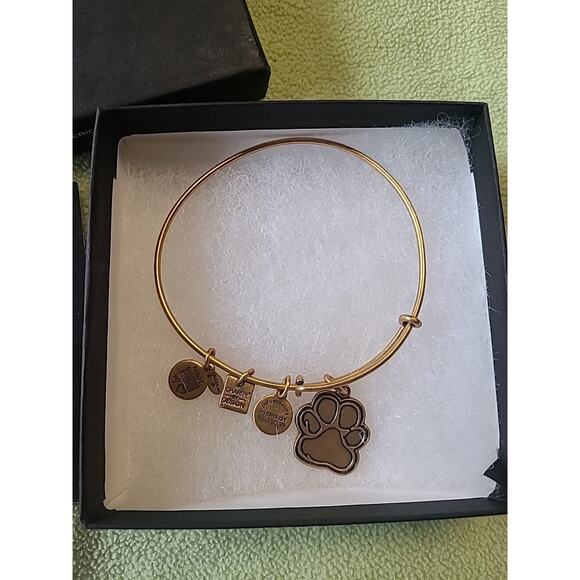 NEW Alex and Ani paw Prints Of Love gold expandable bracelet bangle 2015 ASPCA - Picture 2 of 6